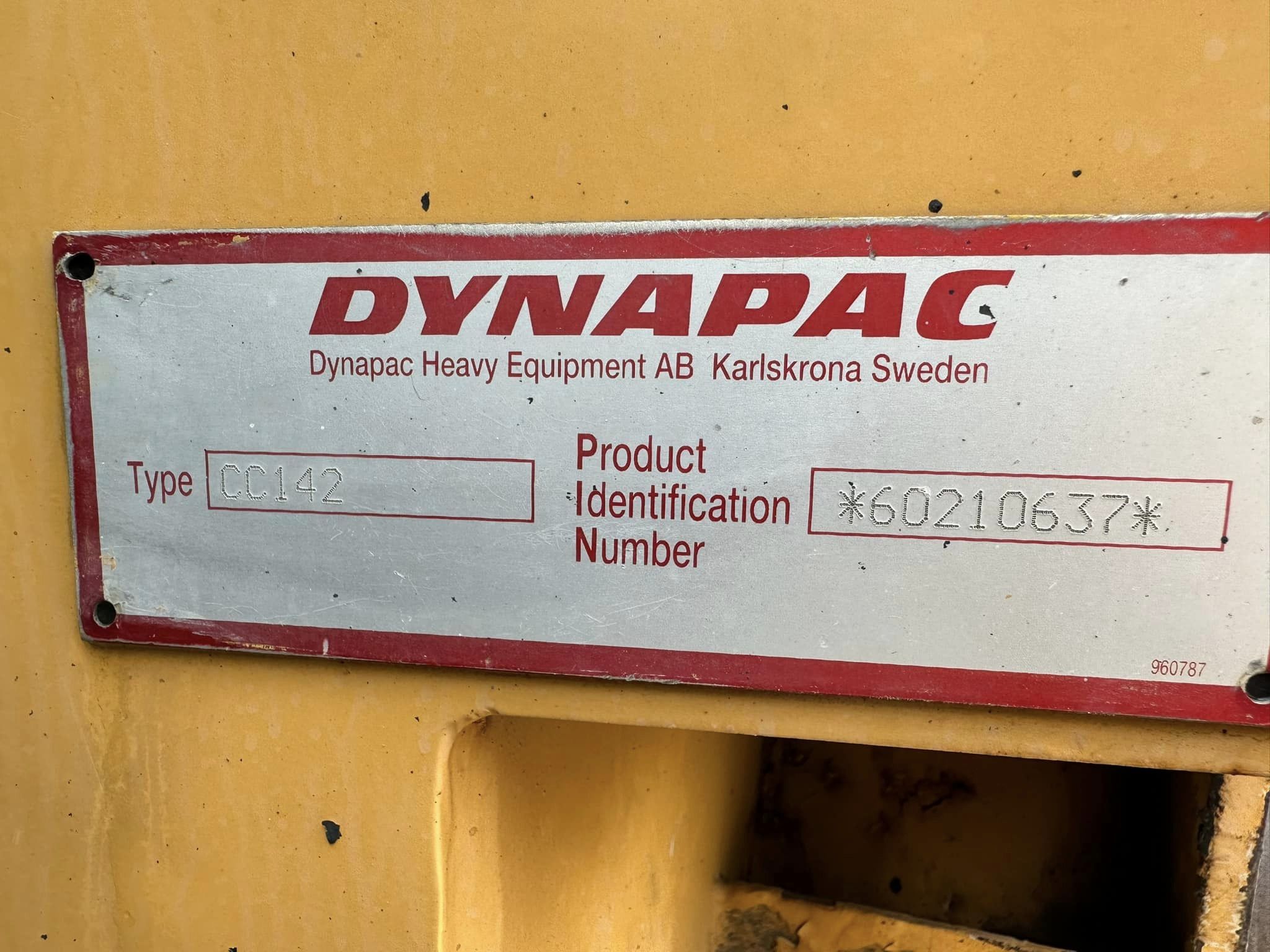 Lu dẫn 4 tấn Dynapac CC142 đã về bãi giá rẻ